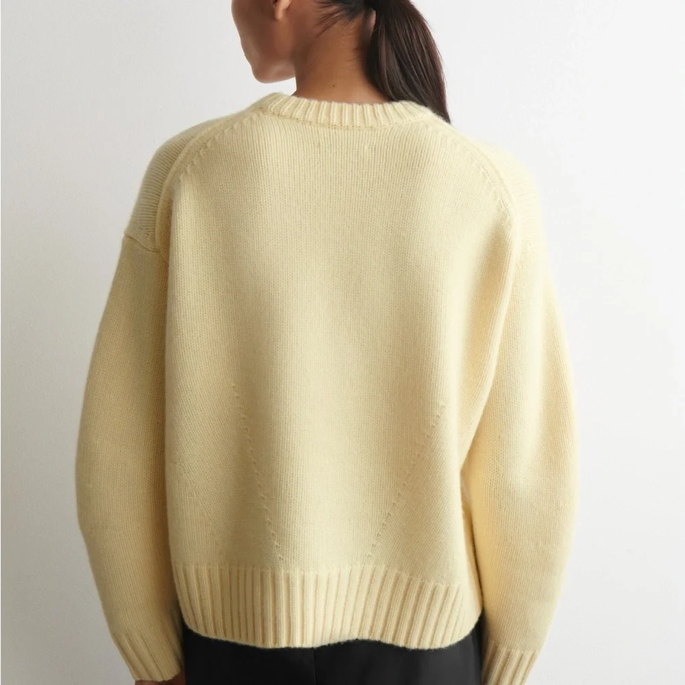 COS CHUNKY PURE CASHMERE CREW-NECK SWEATER medium butter yellow 2025 - Picture 6 of 8